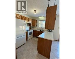 Kitchen - 111 Graham Place, Medstead, SK S0M1W0 Photo 7
