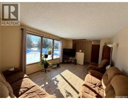 Foyer - 111 Graham Place, Medstead, SK S0M1W0 Photo 11