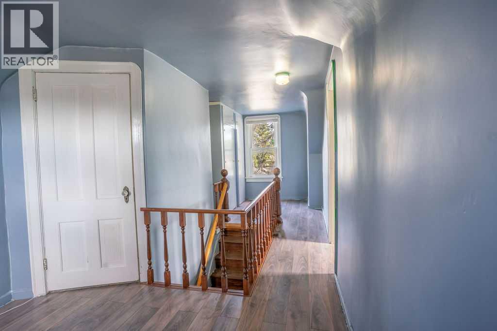 4716 52 Avenue - 22