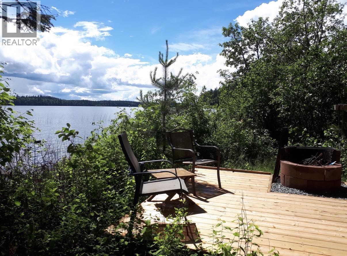 LIVINGSTONE ISLAND - 25