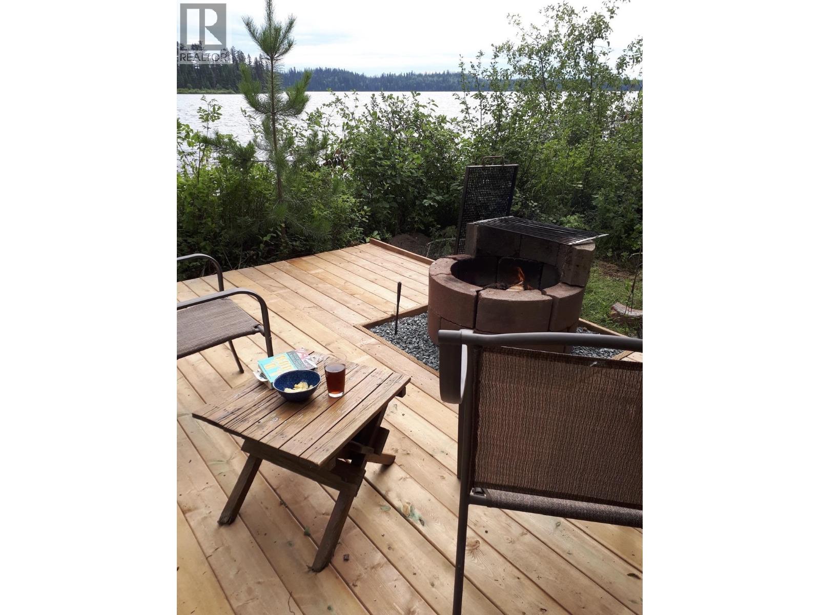LIVINGSTONE ISLAND - 27