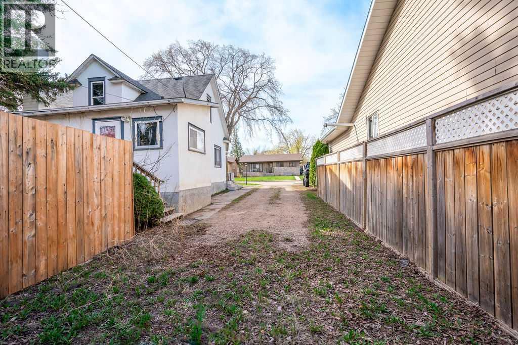 4716 52 Avenue - 28