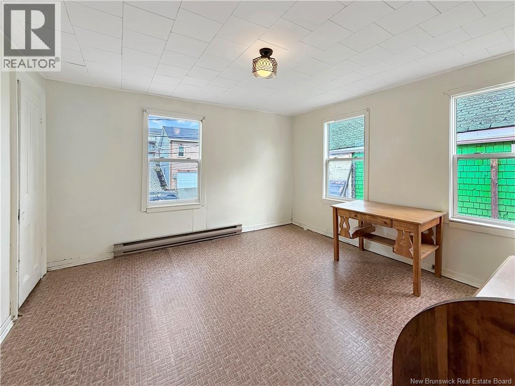 256 Guilford Street - 16