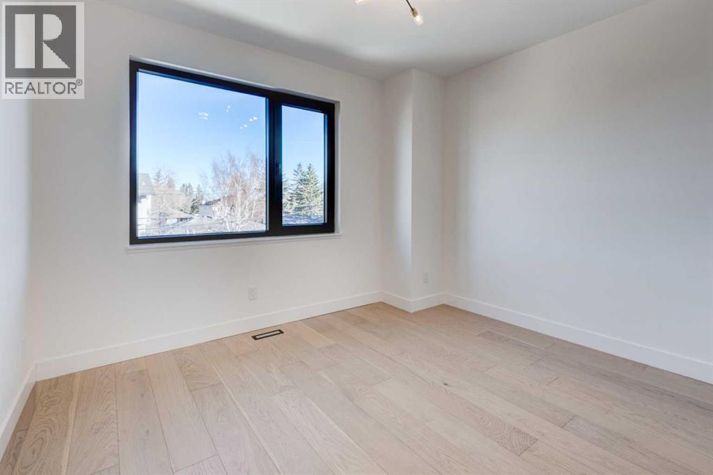3716 44 Street SW - 18