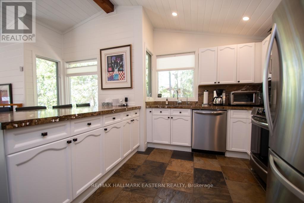 33 PINEWAY COURT - 11