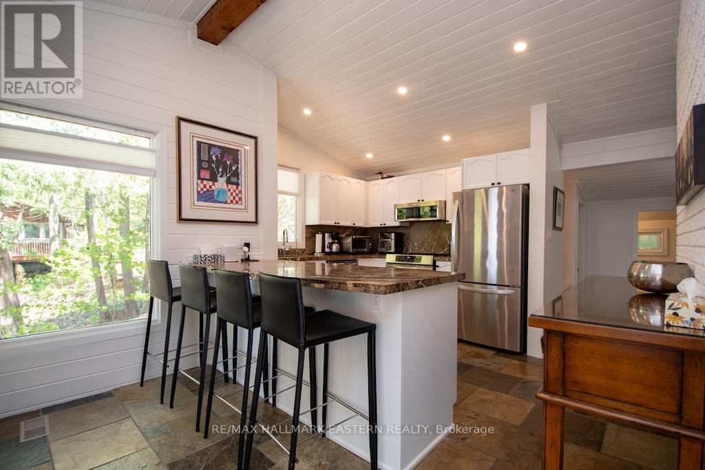 33 PINEWAY COURT - 13