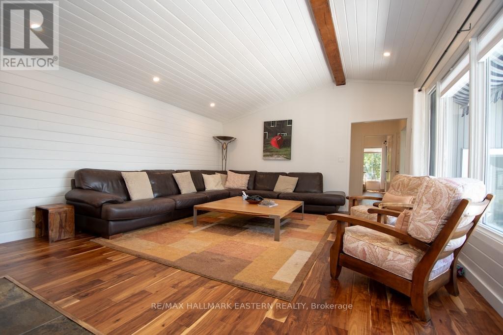 33 PINEWAY COURT - 7