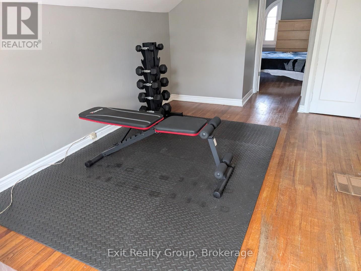 42 MCGILL STREET - 13