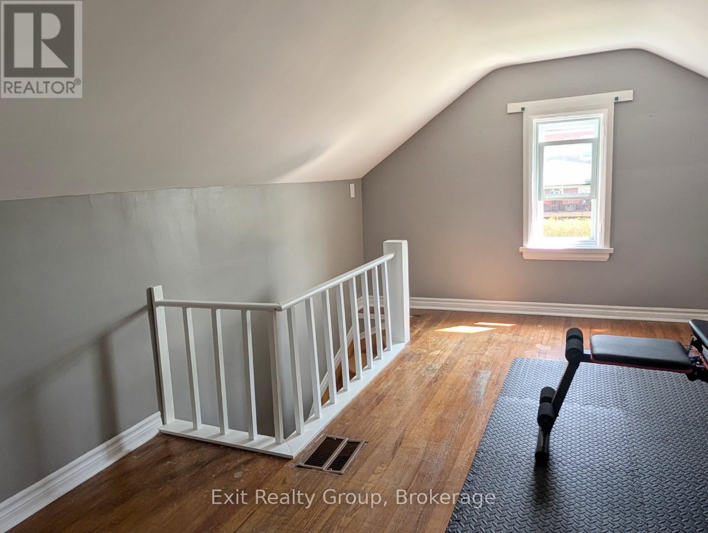 42 MCGILL STREET - 15