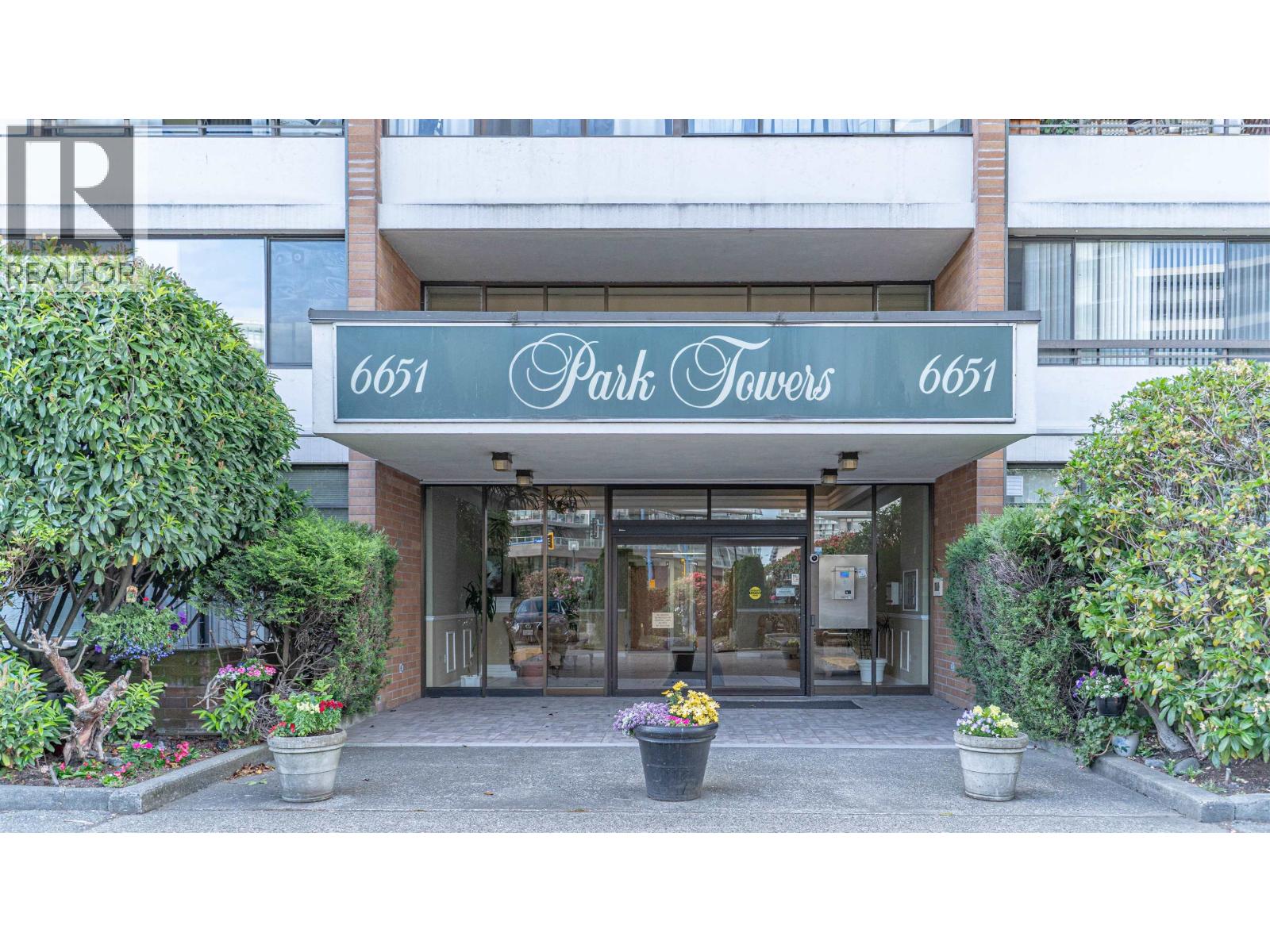 310 6651 MINORU Boulevard - photo 2