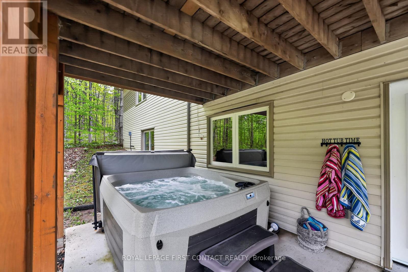 43 BOYD CRESCENT - 40