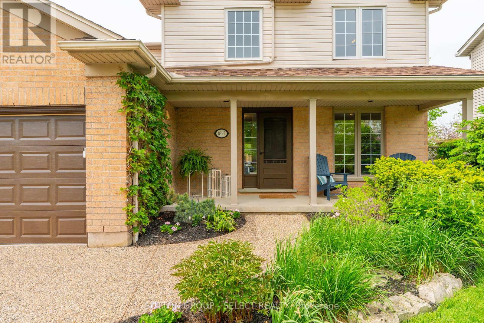 1872 DOWNES COURT - Image 2
