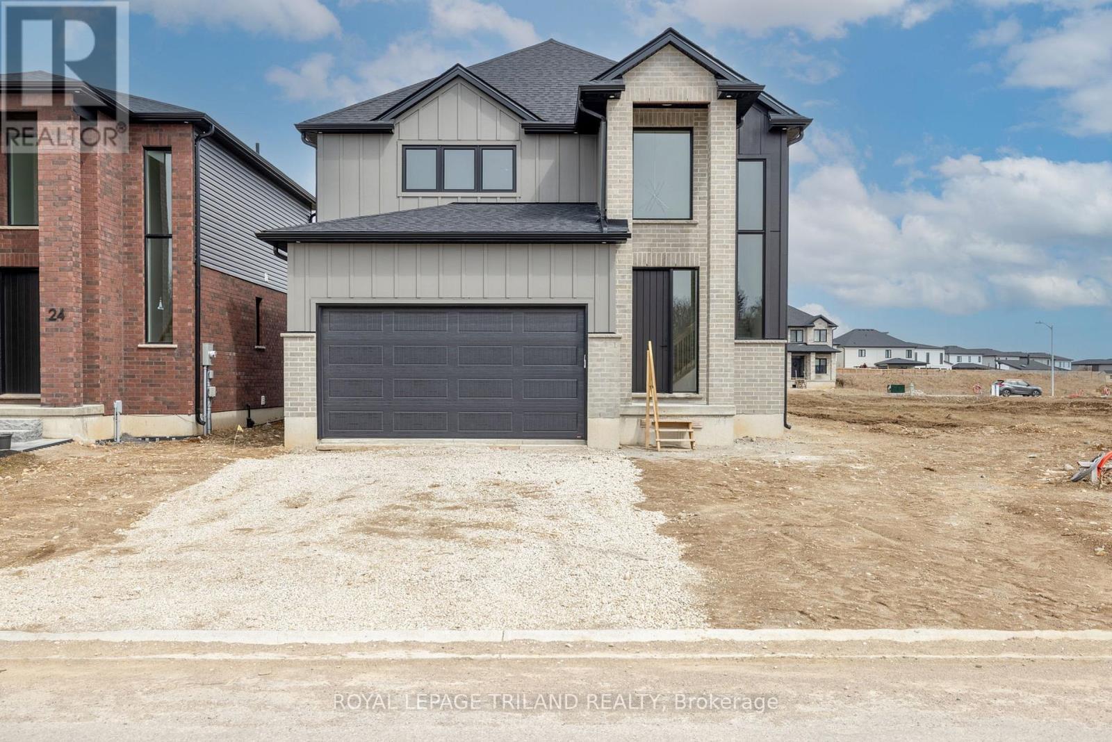 47 ALLISTER DRIVE - 1