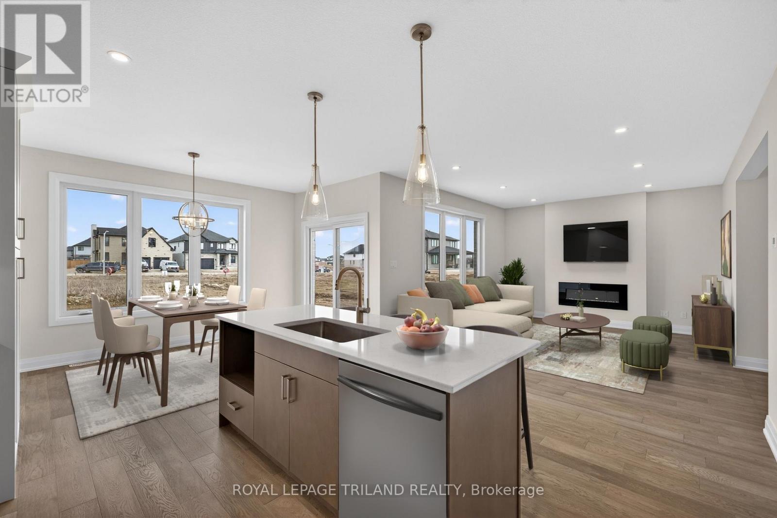 47 ALLISTER DRIVE - 18