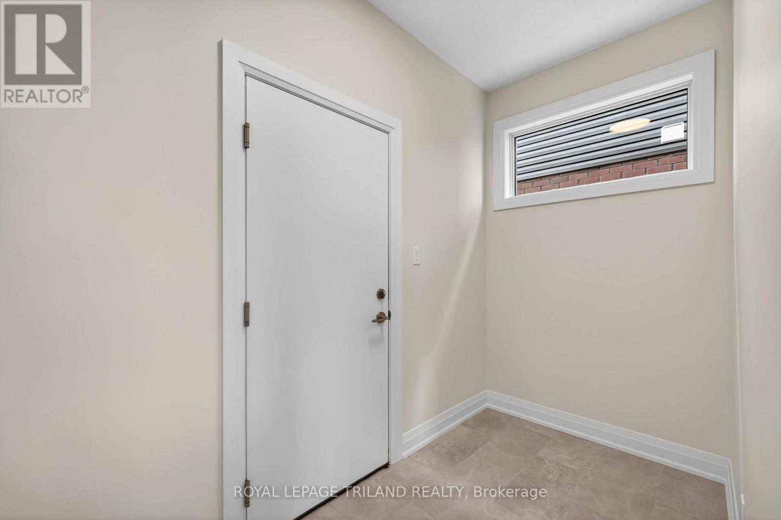 47 ALLISTER DRIVE - 21