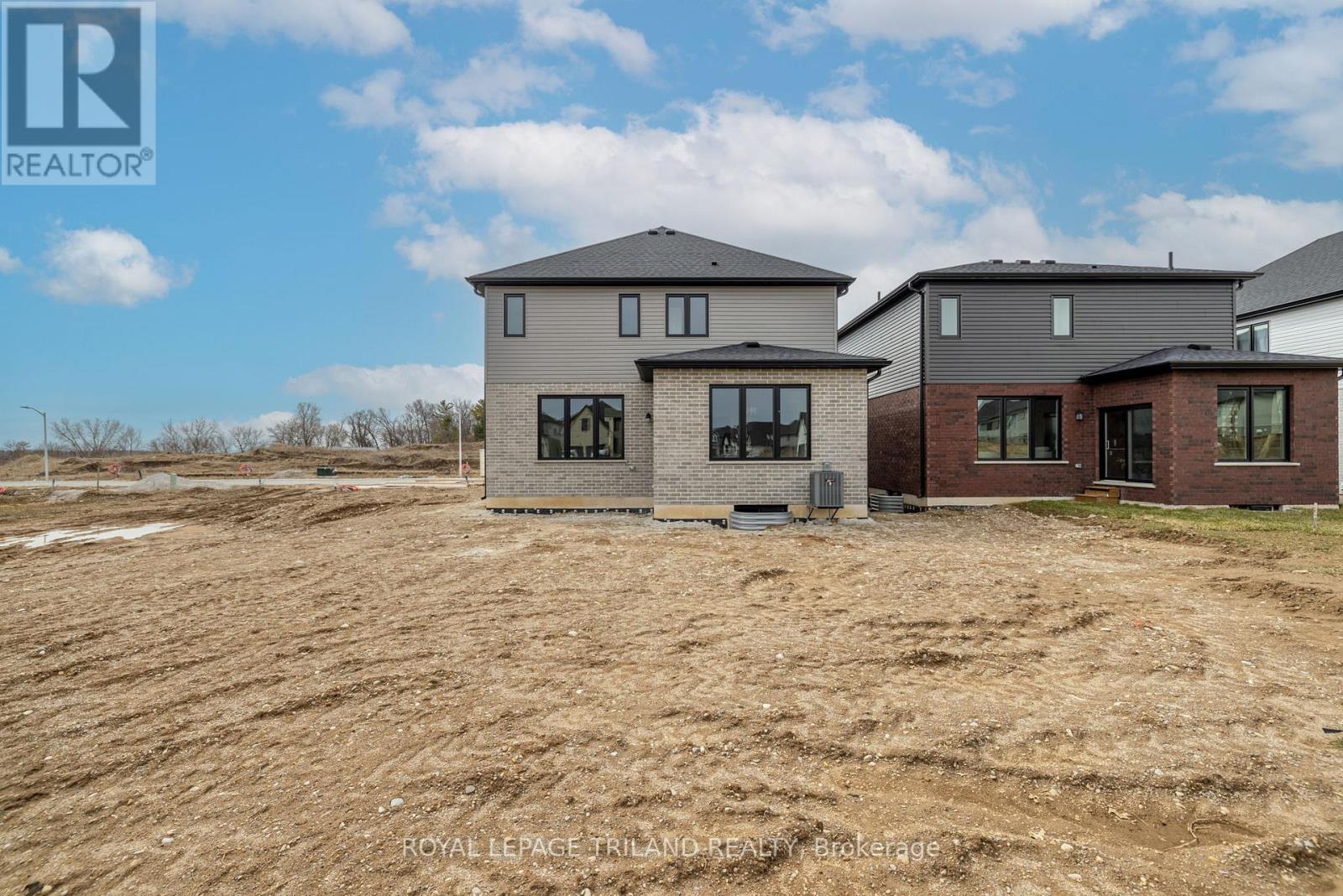 47 ALLISTER DRIVE - 38