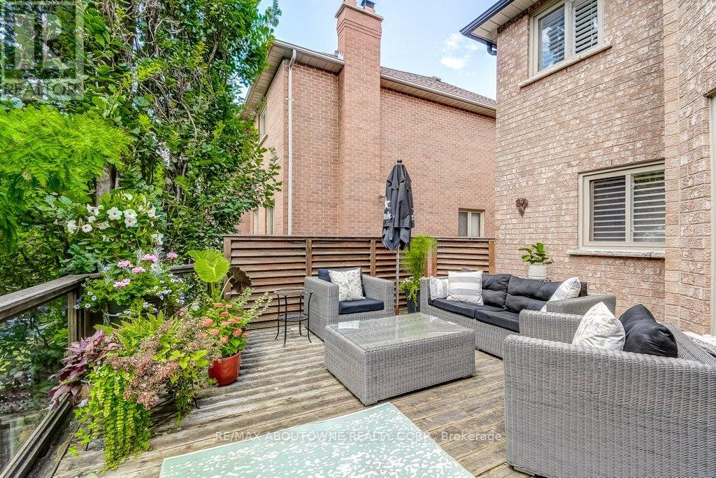 2080 MCKERLIE CRESCENT - 37