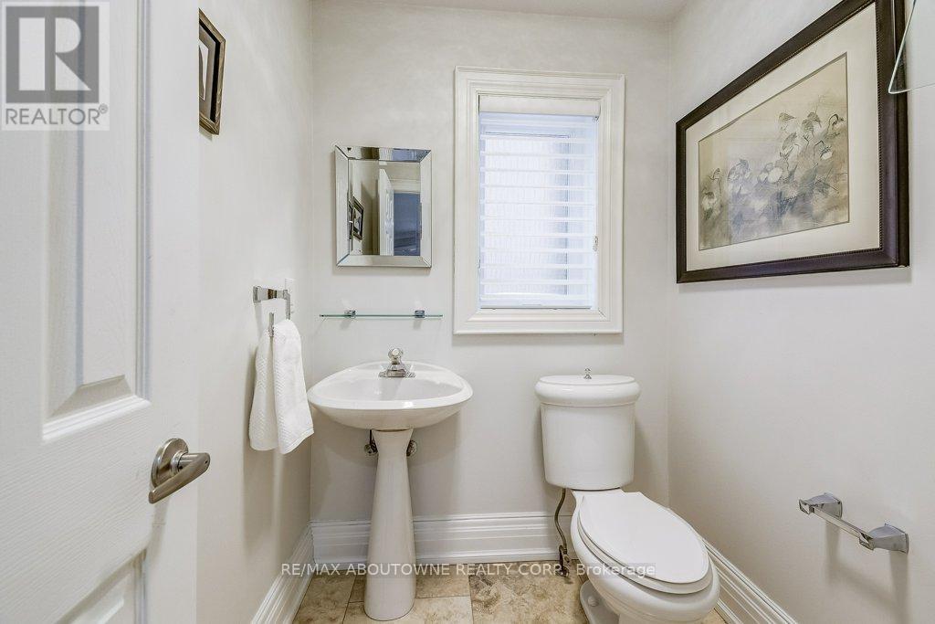 2080 MCKERLIE CRESCENT - 7