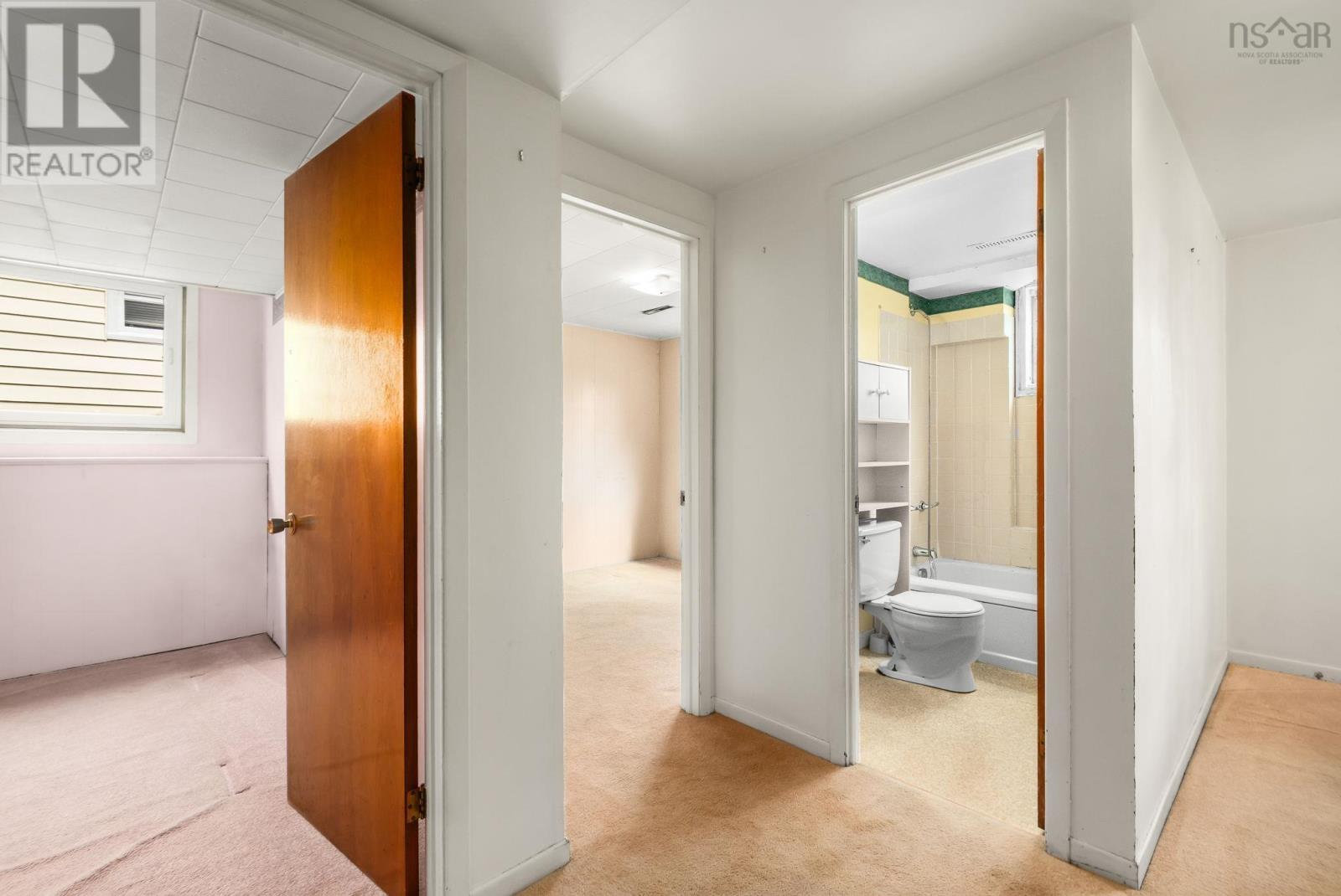 Property 27 of 48 of 92 Joffre Street