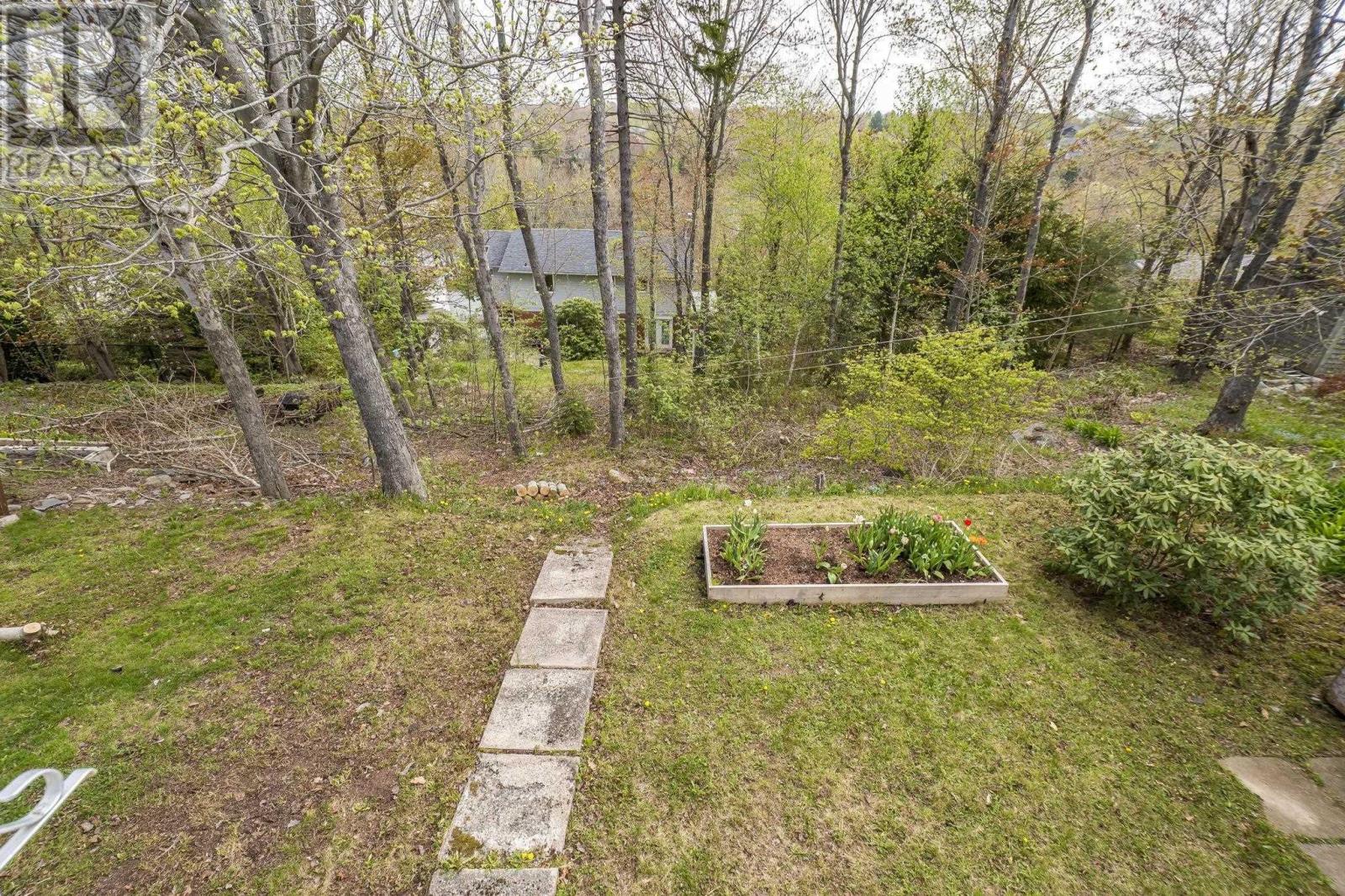 Property 38 of 48 of 92 Joffre Street