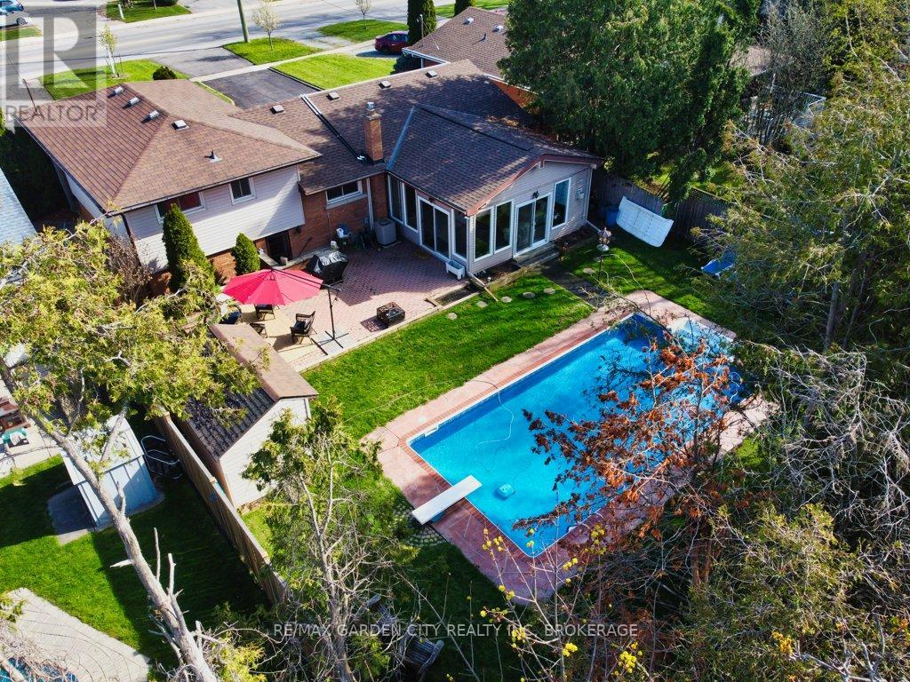 171 LAKESHORE ROAD - 5