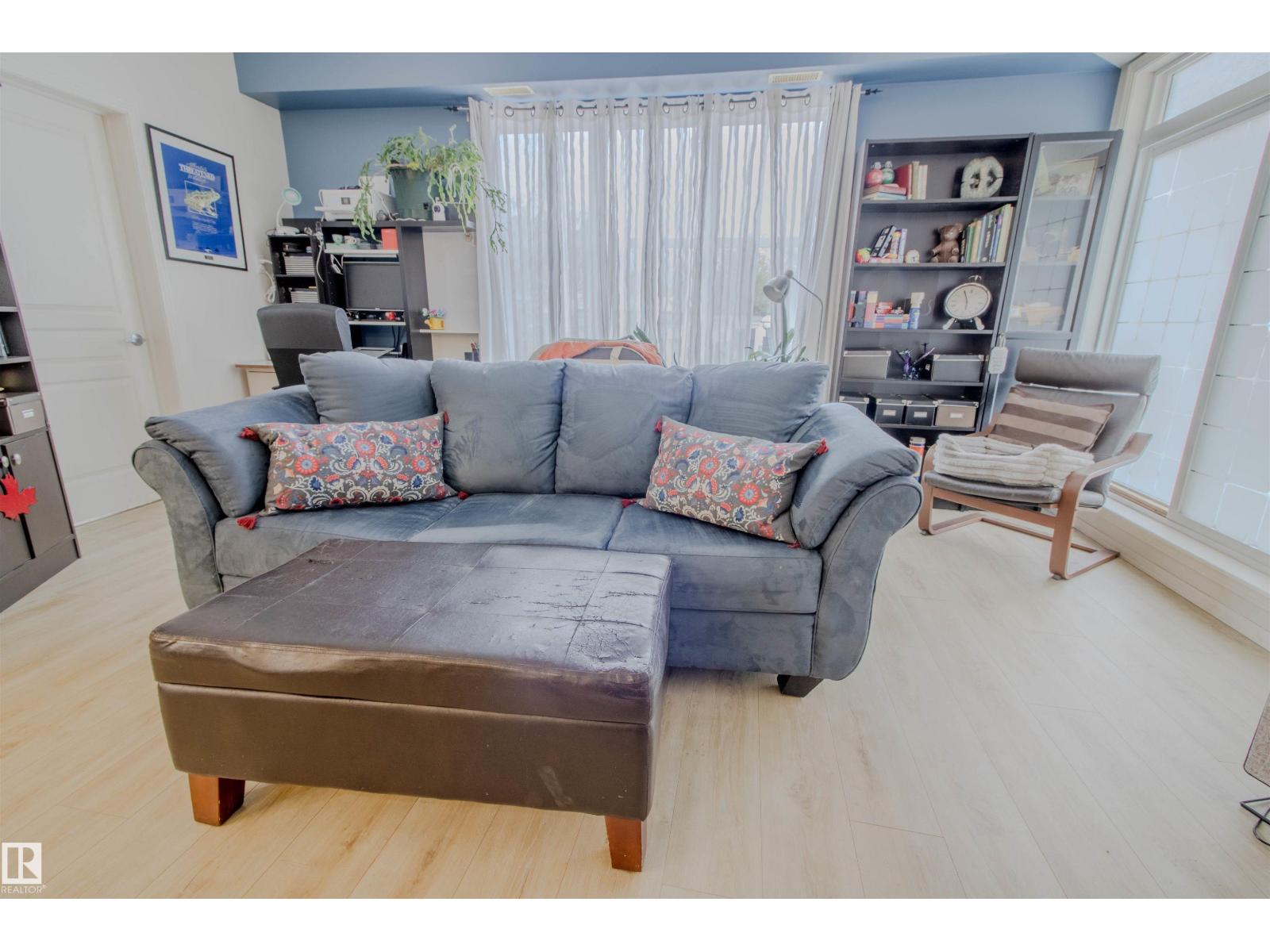 #171 4823 104A ST NW - 13