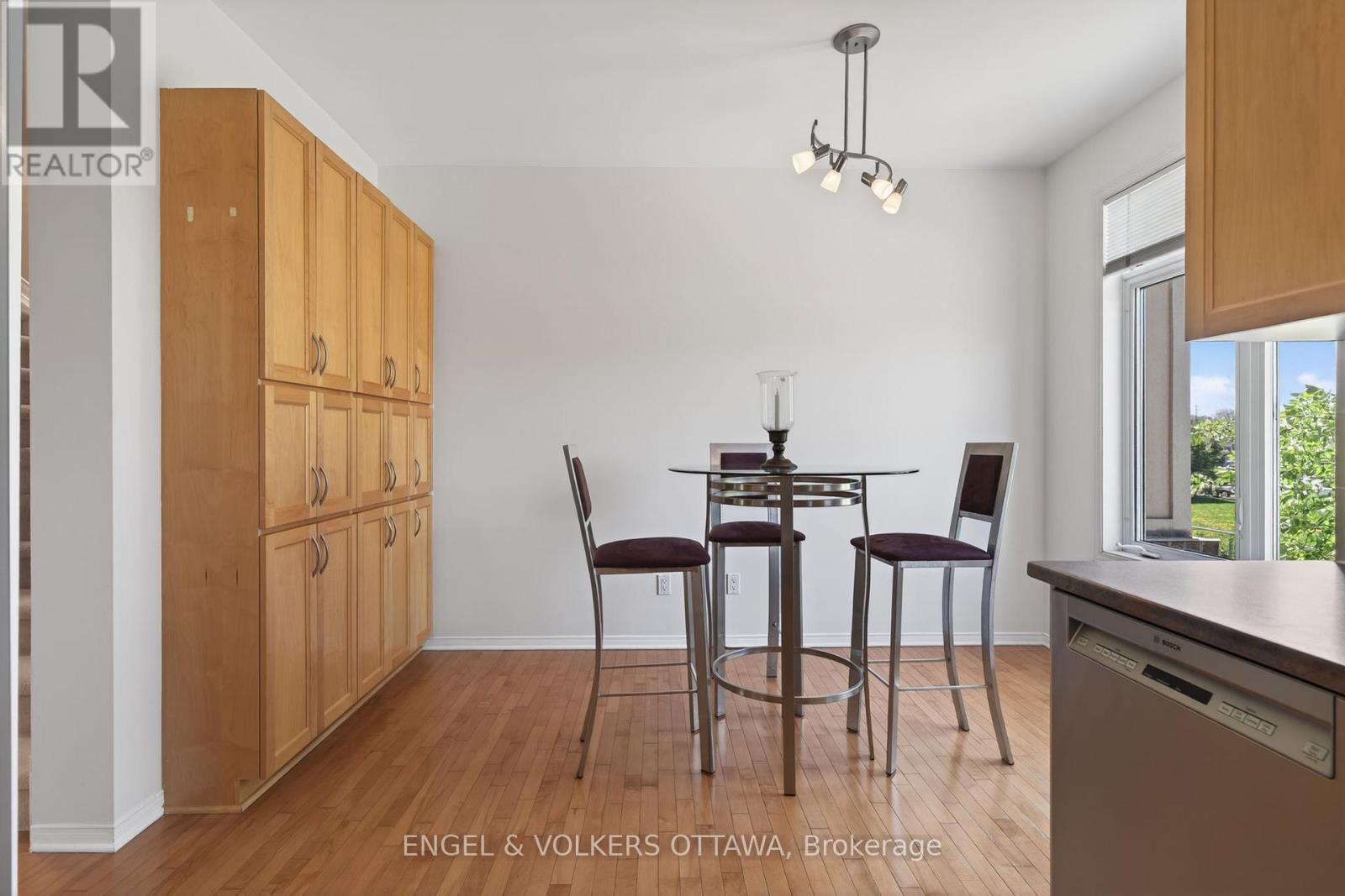 27 BRIARWAY PRIVATE - 21