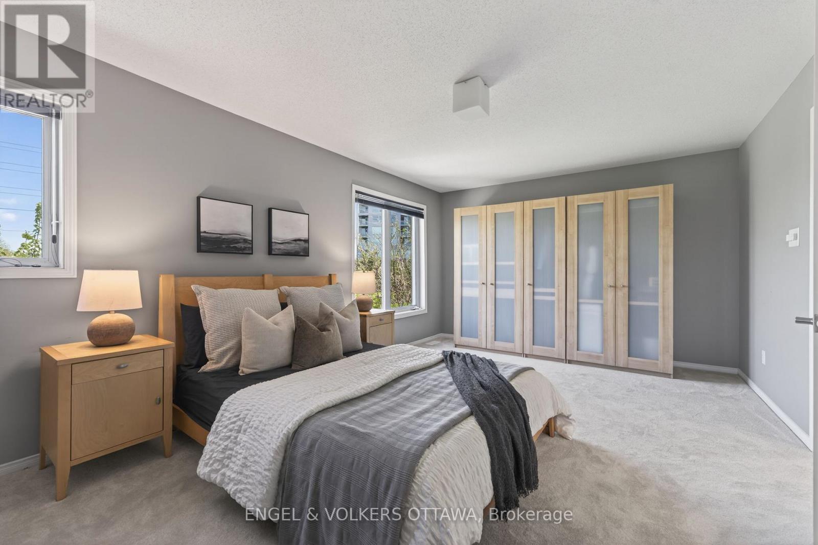 27 BRIARWAY PRIVATE - 26