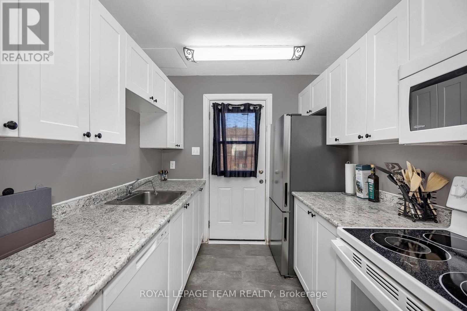 23A WOODVALE GREEN - 11