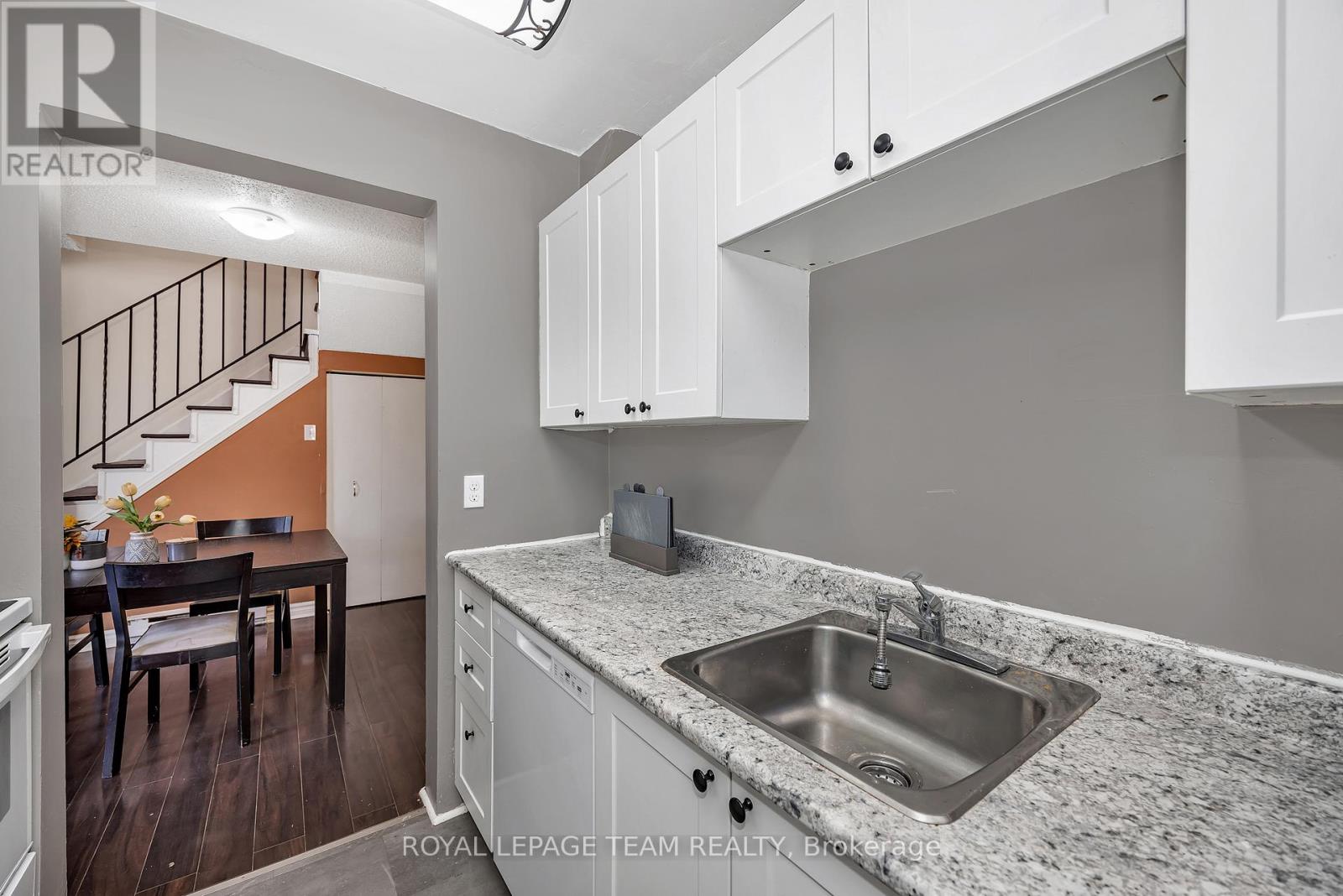 23A WOODVALE GREEN - 13