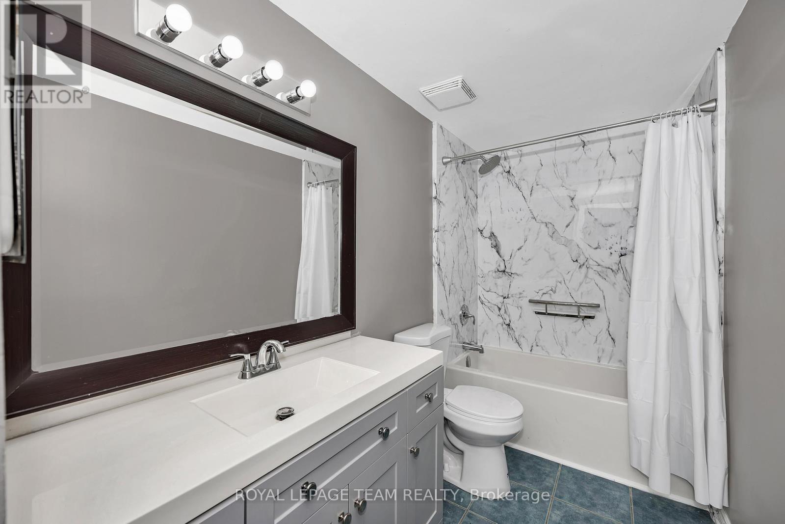 23A WOODVALE GREEN - 16