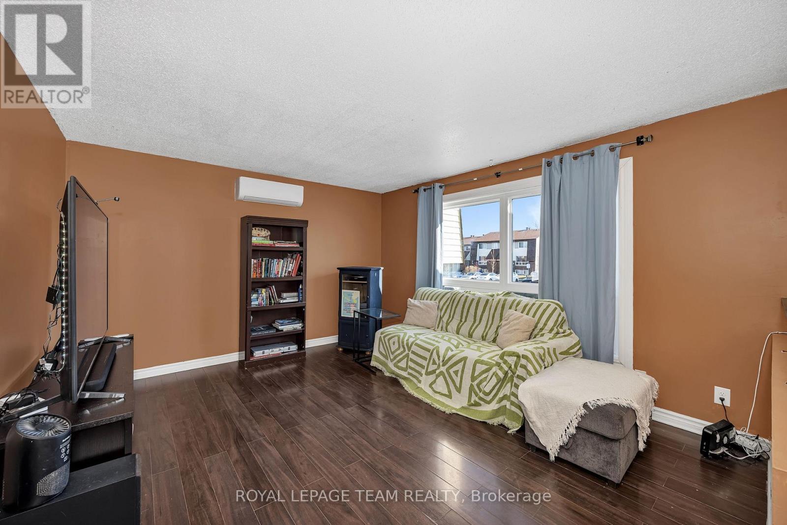 23A WOODVALE GREEN - 2