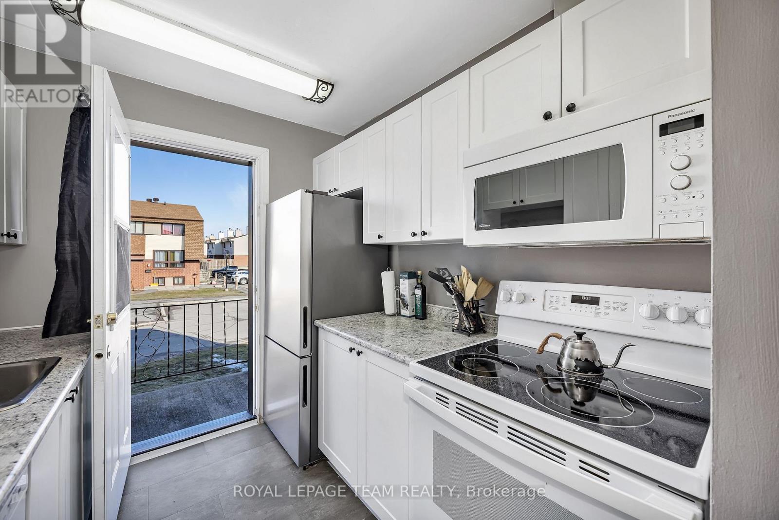23A WOODVALE GREEN - 7