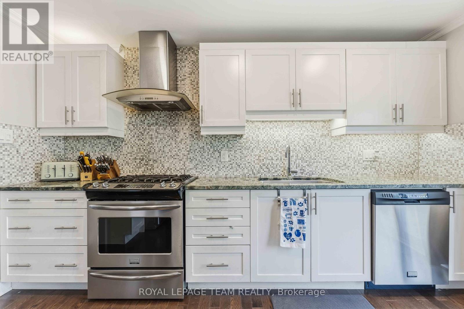 231 CAYMAN ROAD - 10