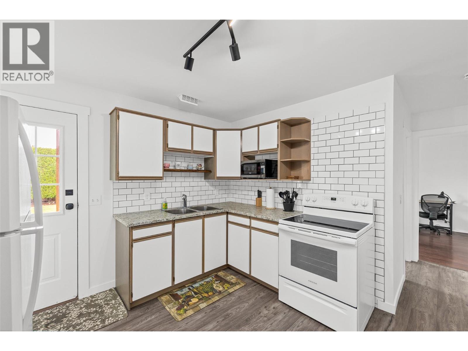 250 Felix Road, Kelowna