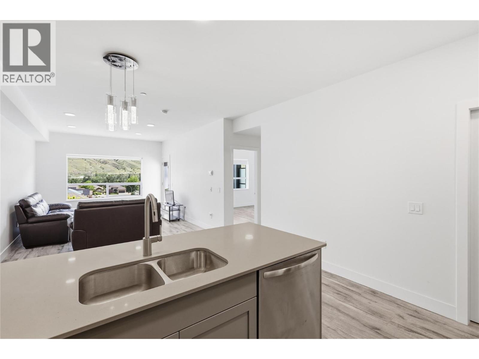 #308 651 DUNES Drive - 14