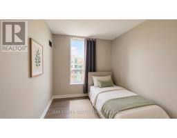 902 - 284 Bloor Street W, Toronto, ON M5S3B8 Photo 17