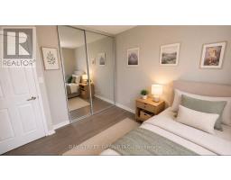 902 - 284 Bloor Street W, Toronto, ON M5S3B8 Photo 11