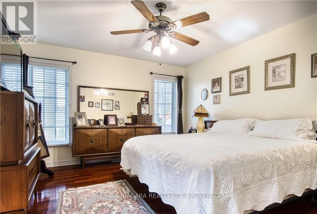8165 MOUNT OLIVE CRESCENT - 24