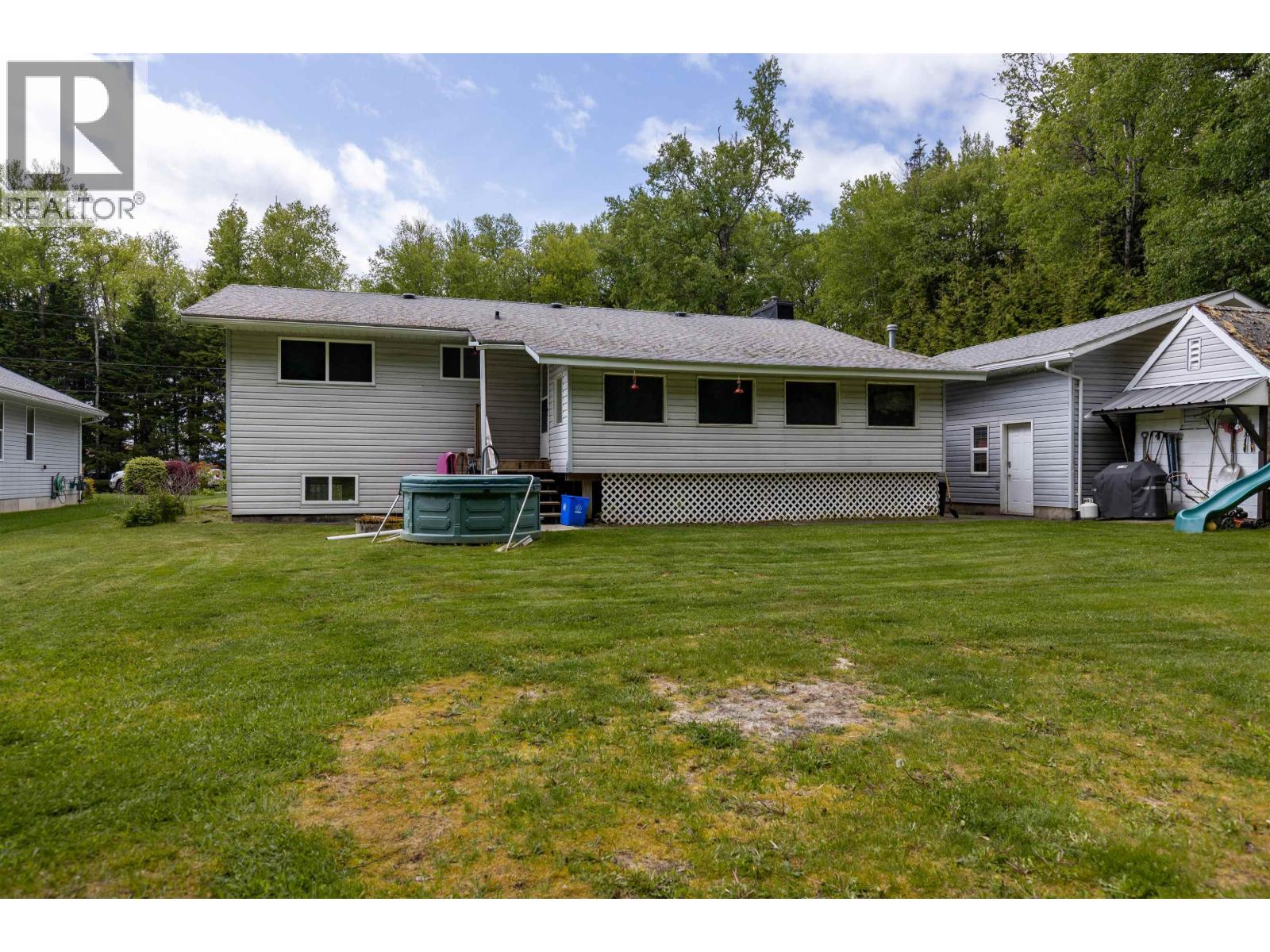 2190 CHURCHILL DRIVE - 22