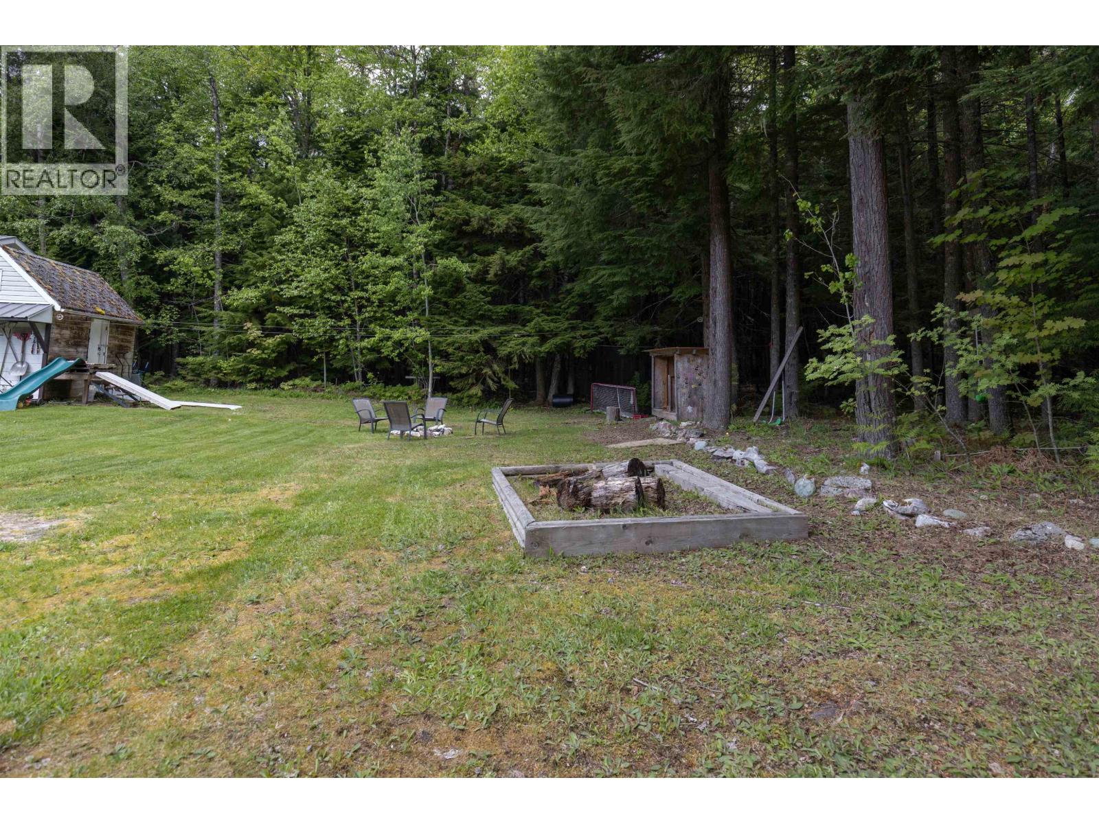 2190 CHURCHILL DRIVE - 23