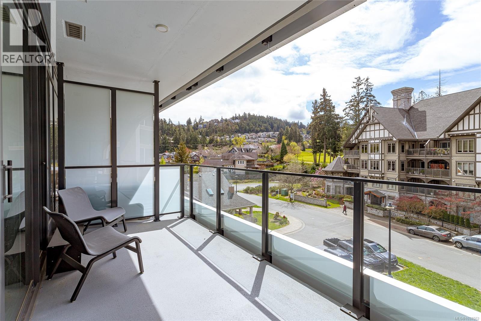 803 2000 Hannington Rd, Langford