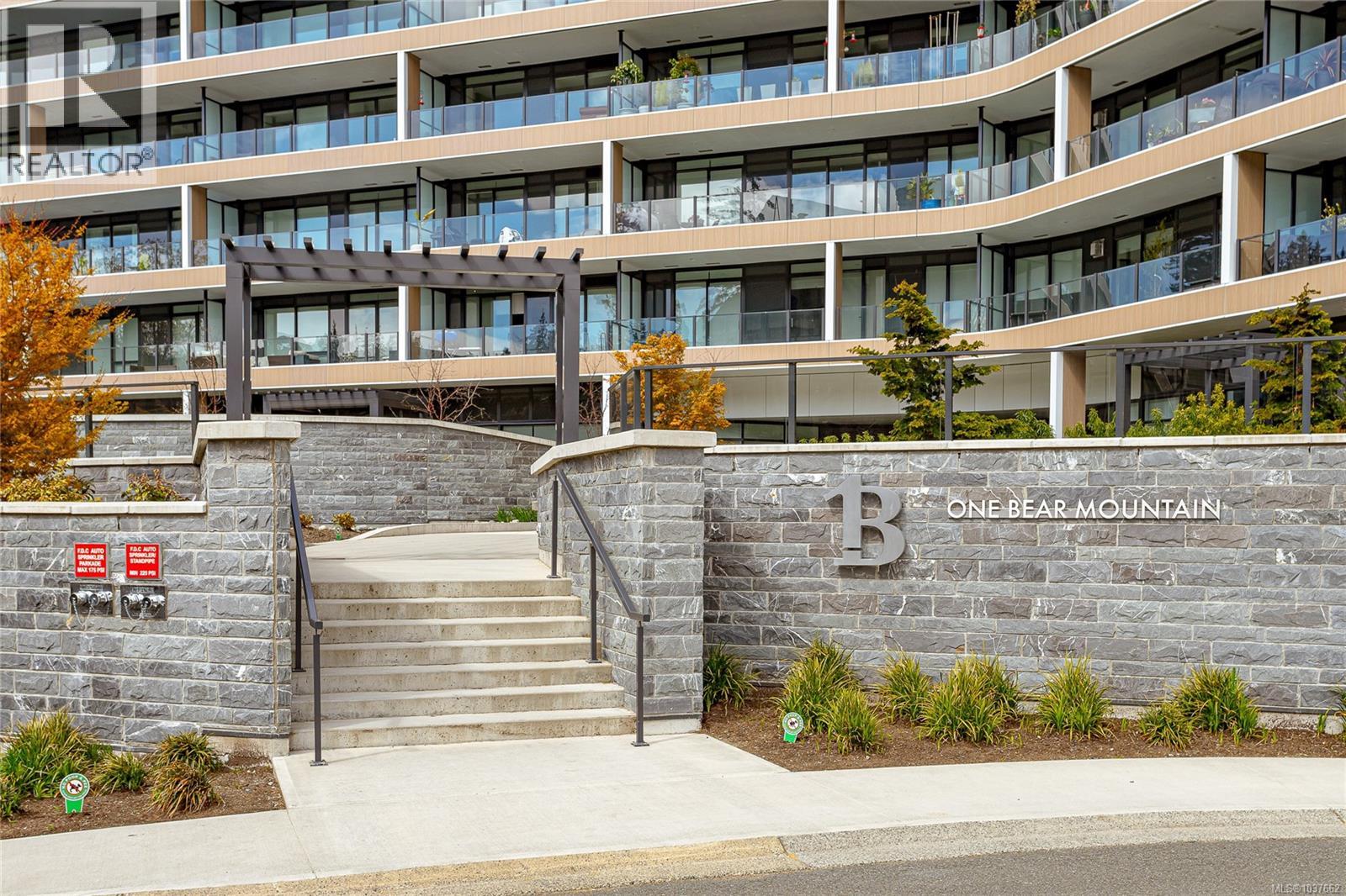 803 2000 Hannington Rd, Langford