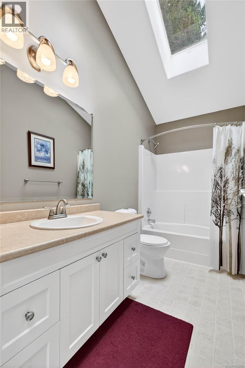178 Elizabeth Dr - 14