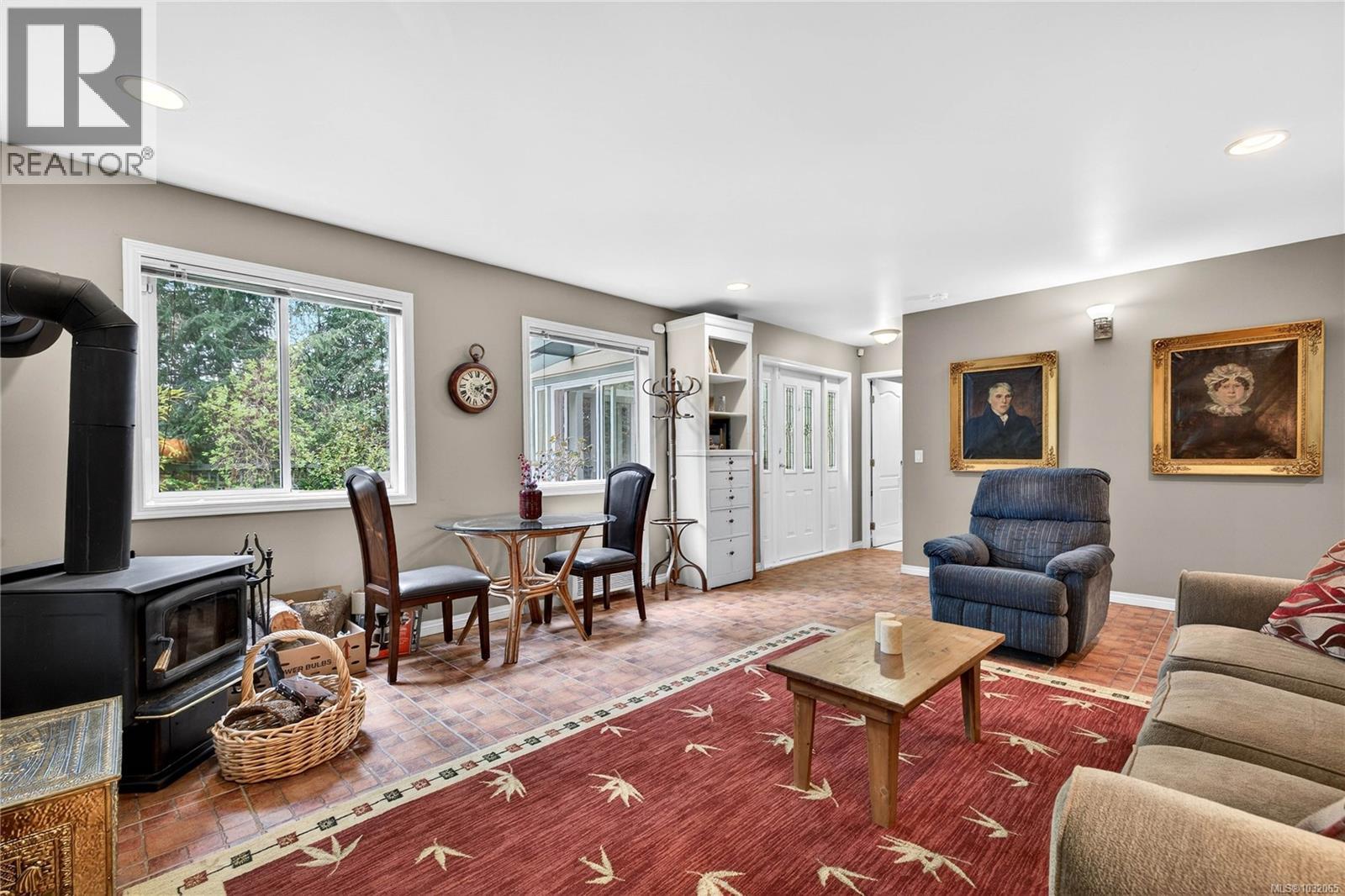178 Elizabeth Dr - 16