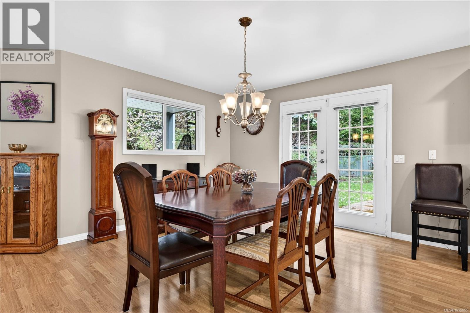 178 Elizabeth Dr - 6