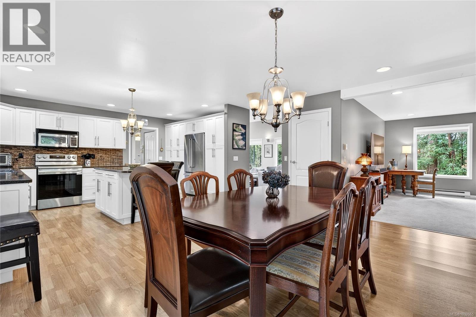 178 Elizabeth Dr - 7