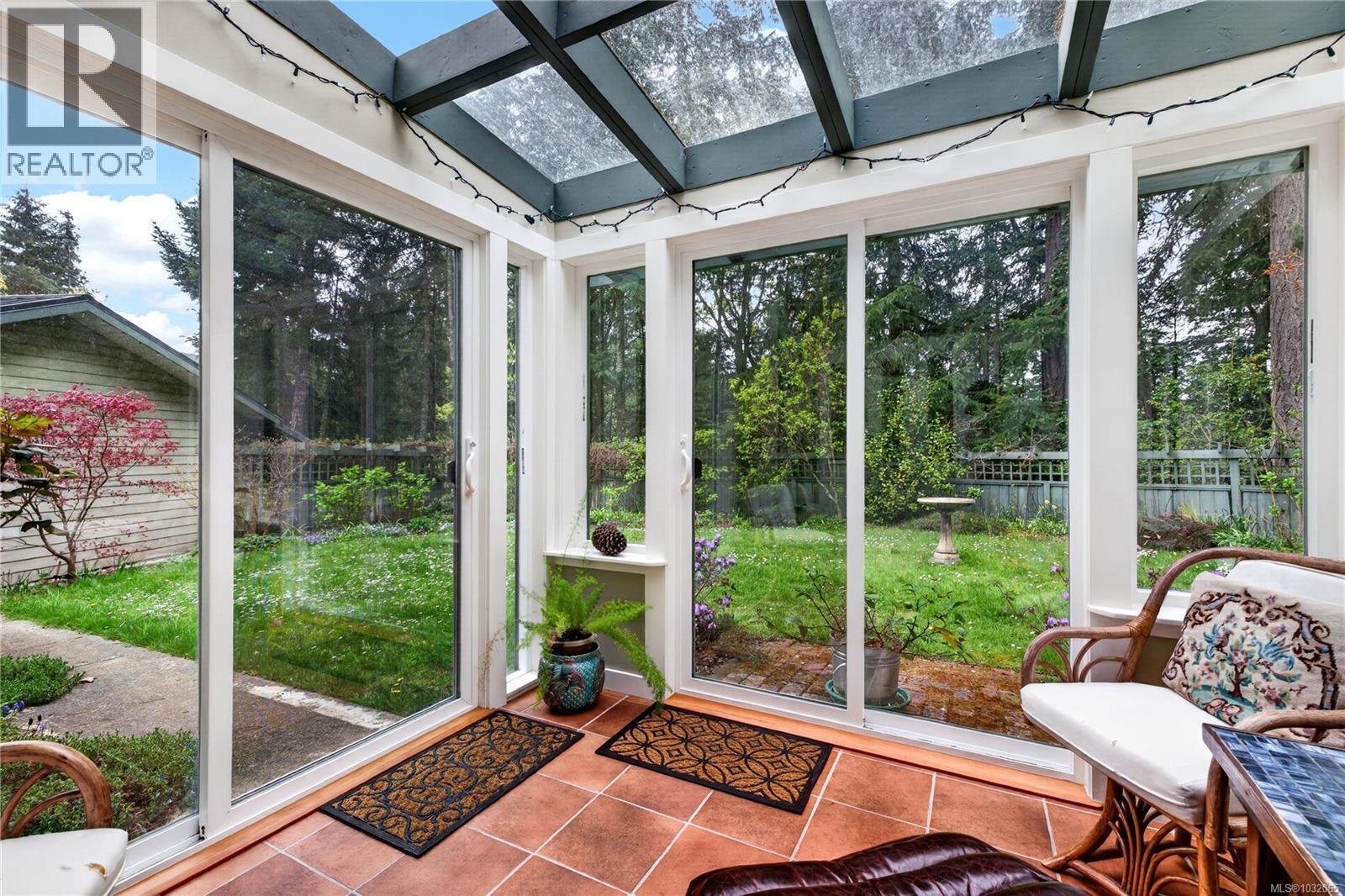 178 Elizabeth Dr - 21