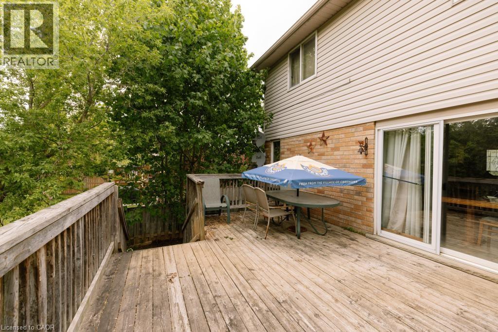 430 STARWOOD Drive, Guelph, Ontario, N1E7A4 — Photo 4