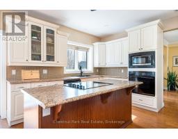 Kitchen - 82 Stanley Street, Collingwood, ON L9Y0G7 Photo 13